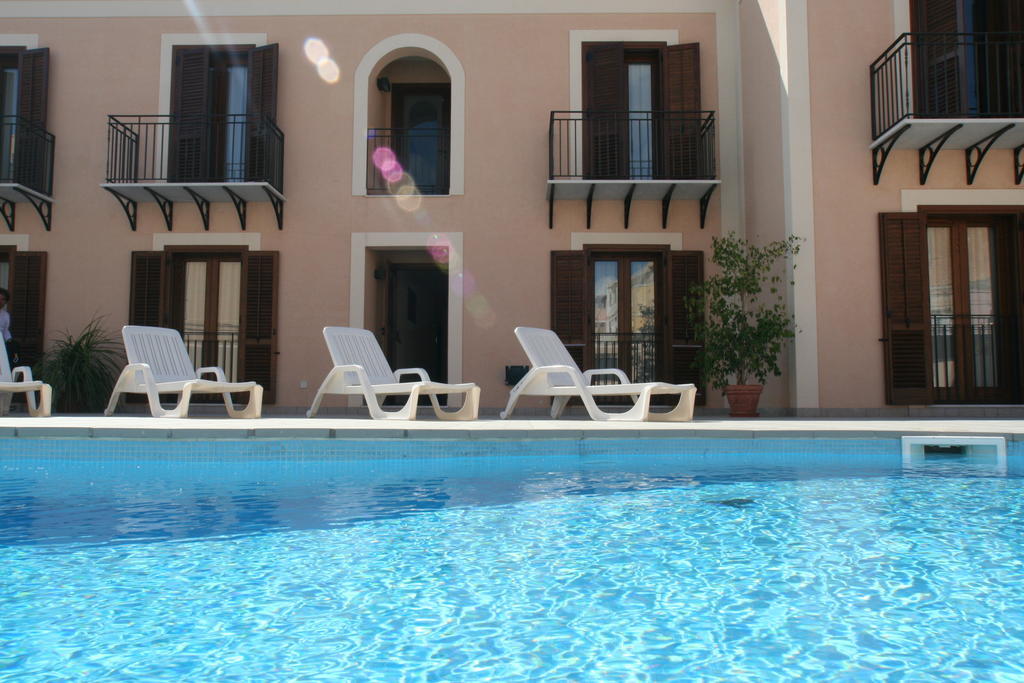 Moresco Hotel 3*