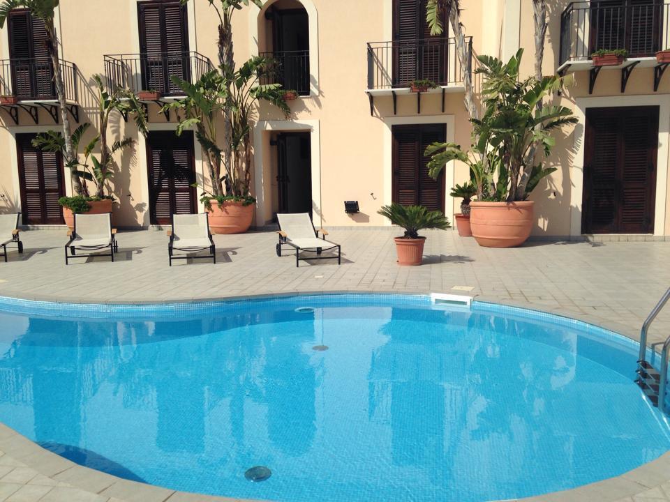 Moresco Hotel